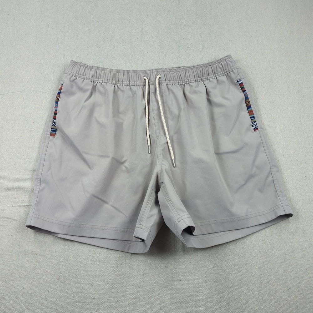 Wowie Shorts Mens Extra Large Gray Aztec Trim Drawstring Hybrid